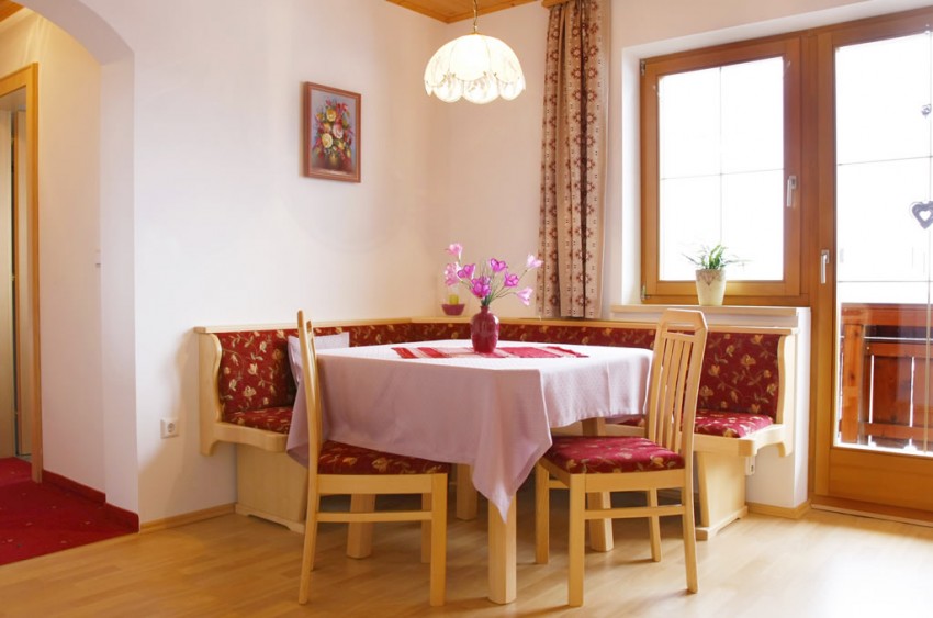 Wohnzimmer mit SAT-TV, Appartements Schöne Aussicht